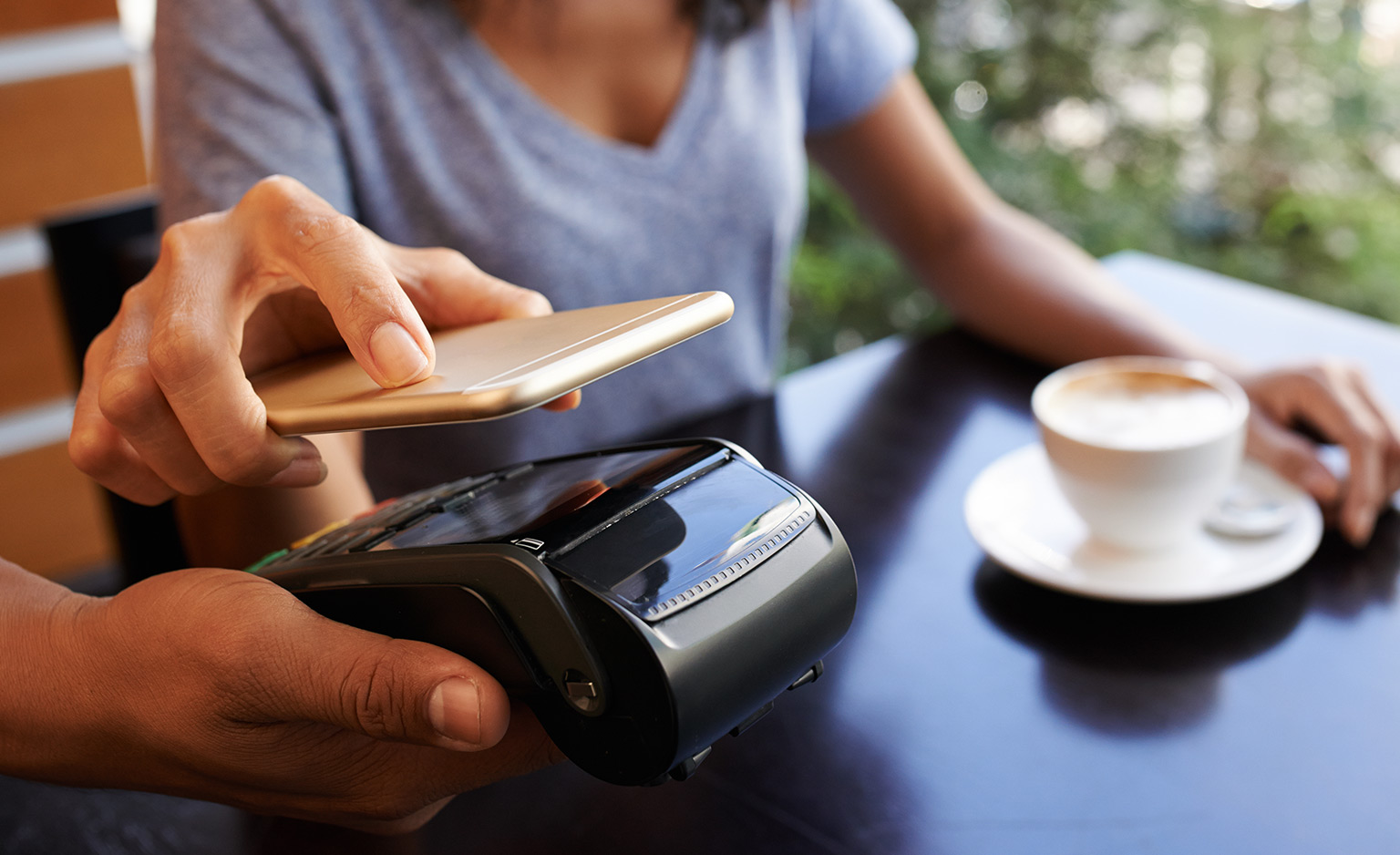 Sistemas de pago móvil: la era de un futuro sin efectivo